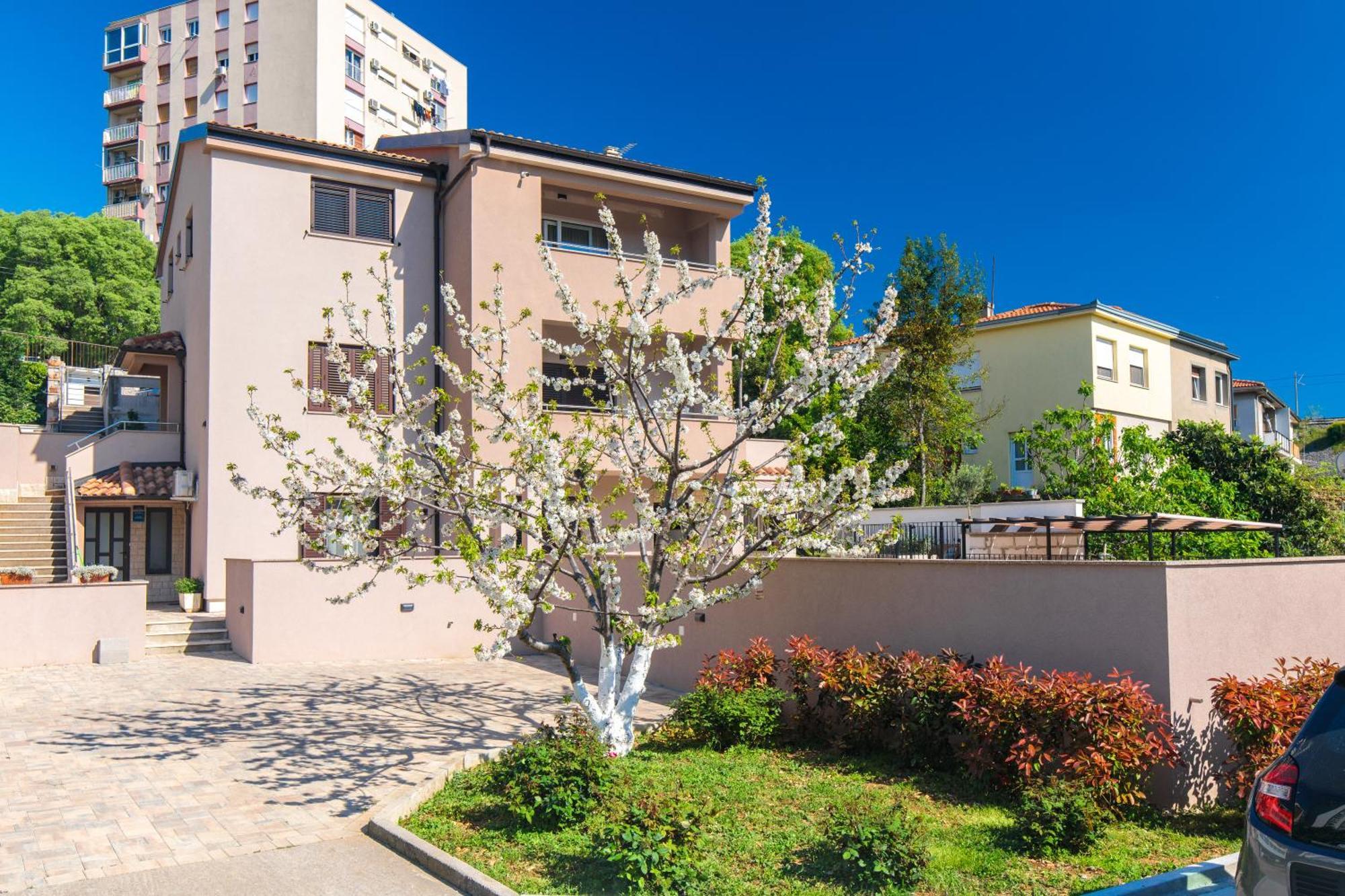 Ferienwohnung Ela Rijeka Exterior foto